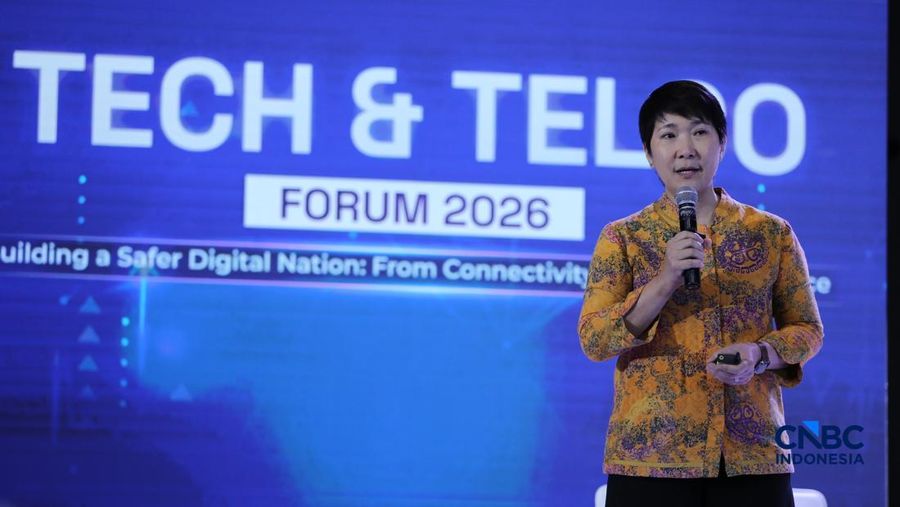 President Director PT Ingram Micro Indonesia, Mulia Dewi Karnadi saat menyampaikan pemaparan dalam Tech & Telco Forum 2026 di Jakarta, Rabu (6/5/2026). (CNBC Indonesia/Tri Susilo)