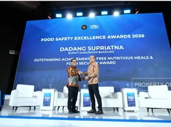 Dadang Supriatna Raih Outstanding Achievement In Free Nutritious Meals & Food Security Award