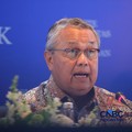 Gubernur Bank Indonesia, Perry Warjiyo menyampaikan pemaparan saat konferensi pers hasil rapat berkala KSSK tahun 2026 di Bank Indonesia, Jakarta, Kamis (7/5/2026). (CNBC Indonesia/Faisal Rahman)