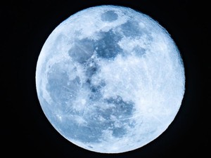6 Fenomena Langit pada Mei 2026, Bulan Biru-Jupiter Bersinar Terang