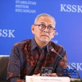 Ketua Dewan Komisioner Lembaga Penjamin Simpanan (LPS), Anggito Abimanyu menyampaikan pemaparan saat konferensi pers hasil rapat berkala KSSK tahun 2026 di Bank Indonesia, Jakarta, Kamis (7/5/2026). (CNBC Indonesia/Faisal Rahman)