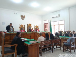 Ketua Yayasan SMK di Tebing Tinggi Didakwa Korupsi Dana BOS Rp 513 Juta