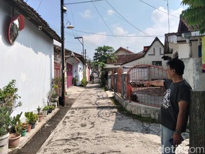 Viral Begal Pantat Terekam CCTV di Mertoyudan Magelang