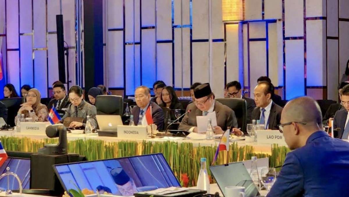 Hadapi Dampak TimTeng, Airlangga Usul Solusi Ini di Pertemuan ASEAN