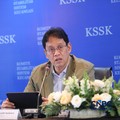 Menteri Keuangan (Menkeu), Purbaya Yudhi Sadewa menyampaikan pemaparan saat konferensi pers hasil rapat berkala KSSK tahun 2026 di Bank Indonesia, Jakarta, Kamis (7/5/2026). (CNBC Indonesia/Faisal Rahman)