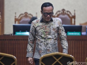 Eks Wamenaker Noel Dituntut 5 Tahun Penjara