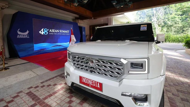 Pengiriman kendaraan taktis Maung MV3 Garuda Limousine menggunakan pesawat Airbus A400M milik TNI Angkatan Udara menuju Cebu. (Dok. Sekretariat Presiden)