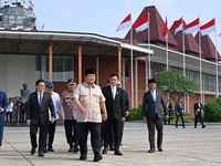 Presiden Republik Indonesia, Prabowo Subianto bertolak menuju Cebu, Filipina, pada Kamis, 7 Mei 2026, dalam rangka menghadiri Konferensi Tingkat Tinggi (KTT) ke-48 ASEAN yang berlangsung pada 7-8 Mei 2026. Kepala Negara bersama rombongan terbatas lep