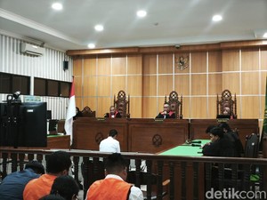 Tiga Terdakwa Bom Molotov Samarinda Divonis Penjara 8 Bulan 10 Hari