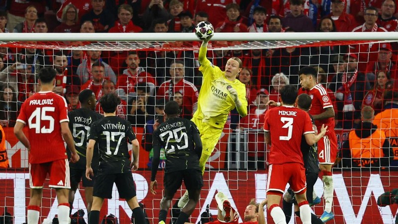 Soccer Football - UEFA Champions League - Semi Final - Second Leg - Bayern Munich v Paris St Germain - Allianz Arena, Munich, Germany - May 6, 2026 Paris St Germain's Matvey Safonov in action REUTERS/Kai Pfaffenbach