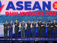 Myanmar's Permanent Secretary of the Ministry of Foreign Affairs U Hau Khan Sum, Malaysia's Prime Minister Anwar Ibrahim, Thailand's Prime Minister Anutin Charnvirakul, East Timor's Prime Minister Xanana Gusmao, Vietnam's Prime Minister Le Minh Hung,