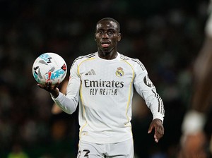 Ferland Mendy Cedera Parah, Bakal Pensiun?