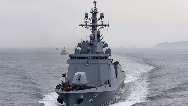 This picture taken on May 7, 2026 and released by North Korea's official Korean Central News Agency (KCNA) via KNS on May 8, 2026 shows North Korean leader Kim Jong Un and his daughter Kim Ju Ae inspecting the destroyer Choe Hyon as it undergoes a co