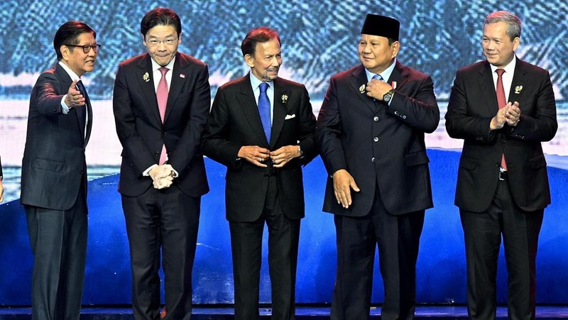 Presiden Prabowo Hadiri Upacara Pembukaan KTT ke-48 ASEAN, Perkuat Soliditas Kawasan di Tengah Tantangan Global. (Cahyo - Biro Pers, Media, dan Informasi Sekretariat Presiden)