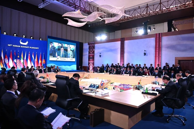 Presiden Prabowo Subianto mendorong negara-negara ASEAN mempercepat diversifikasi energi di tengah meningkatnya ketidakpastian global saat sesi pleno KTT ke-48 ASEAN di Cebu, Jumat (8/5/2026). (Instagram/sekretariat.kabinet)