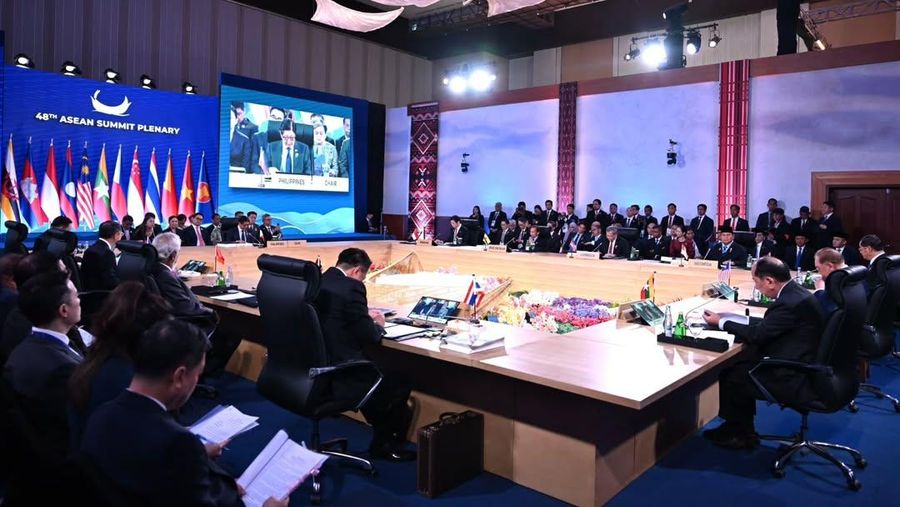Presiden Prabowo Subianto mendorong negara-negara ASEAN mempercepat diversifikasi energi di tengah meningkatnya ketidakpastian global saat sesi pleno KTT ke-48 ASEAN di Cebu, Jumat (8/5/2026).