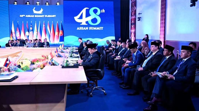Presiden Prabowo Subianto mendorong negara-negara ASEAN mempercepat diversifikasi energi di tengah meningkatnya ketidakpastian global saat sesi pleno KTT ke-48 ASEAN di Cebu, Jumat (8/5/2026). (Instagram/sekretariat.kabinet)
