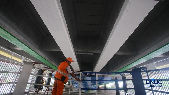 Penampakan Kolong Flyover Pasar Rebo Tiba-Tiba Jadi Ring Tinju