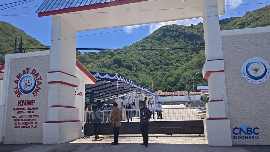 Kampung Nelayan Merah Putih Gorontalo. (CNBC Indonesia/Emir Yanwardhana)