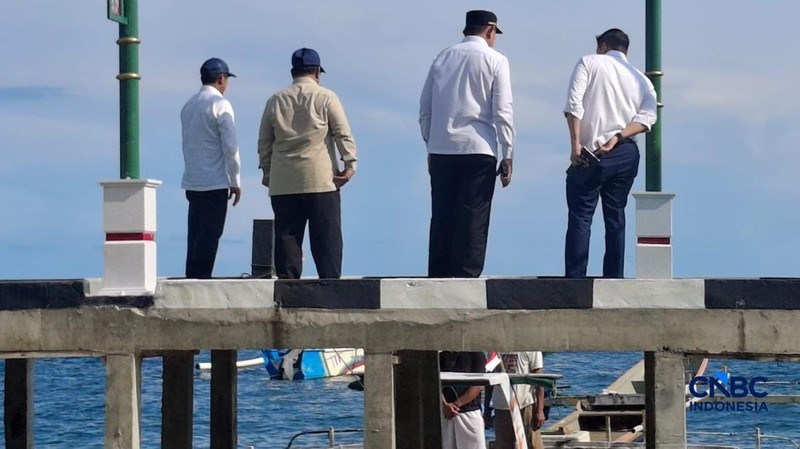 Presiden Prabowo Subianto tiba di Kampung Nelayan Merah Putih (KMNP) Leato Selatan di Gorontalo, Sabtu (9/5/2026). (CNBC Indonesia/Emir Yanwardhana)