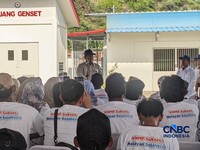 Presiden Ri Prabowo dalam Kunjungan ke Kampung Nelayan Merah Putih Gorontalo. (CNBC Indonesia/Emir Yanwardhana)