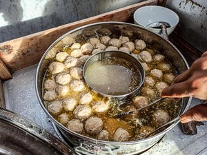 Bakso Kenyal Belum Tentu Aman, Ini Cara Cek Ada Boraks atau Tidak