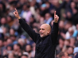 Guardiola Dukung West Ham Sikat Arsenal: Come On You Irons!