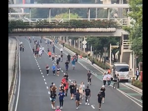 Video Melihat Car Free Day Perdana di Rasuna Said
