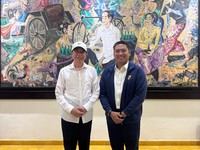 Wakil Menteri Pertanian Sudaryono, melakukan silaturahmi dengan Presiden ke-7 Republik Indonesia, Joko Widodo, di Solo pada Jumat 8 Mei 2026 malam.