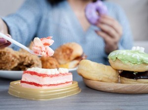 Bukan Nggak Kuat Diet, Studi Ungkap Alasan Orang Sulit Berhenti Ngemil