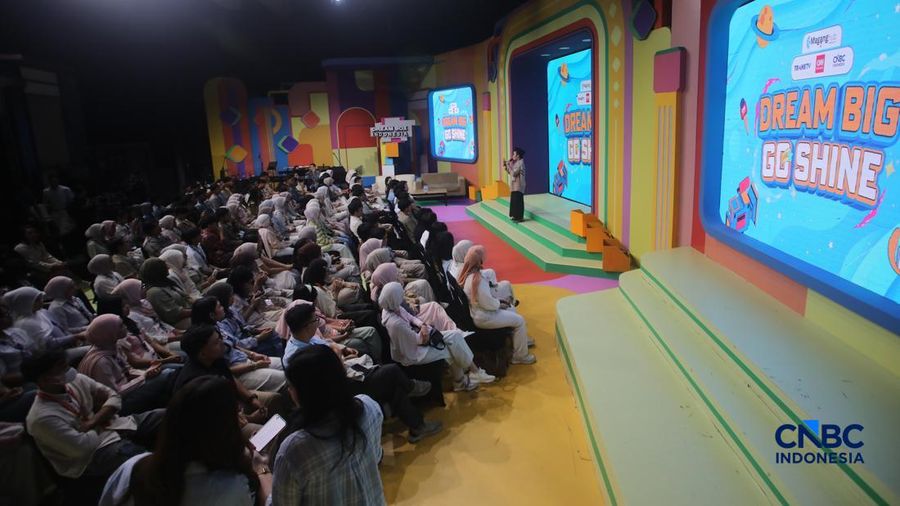Offboarding MagangHub Kemnaker Batch 2 Transmedia di Auditorium Studio 1 Gedung Transmedia, Jakarta, Senin (11/5/2026). (CNBC Indonesia/Faisal Rahman)