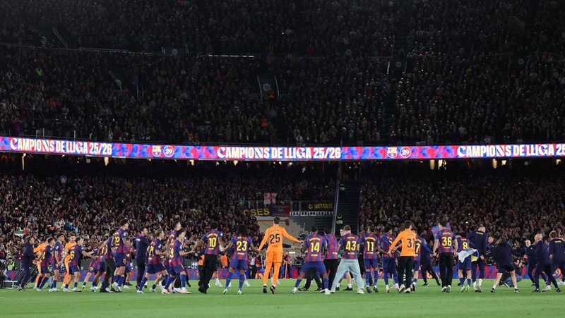 Soccer Football - LaLiga - FC Barcelona v Real Madrid - Spotify Camp Nou, Barcelona, Spain - May 10, 2026 FC Barcelona players celebrate after winning the LaLiga REUTERS/Nacho Doce