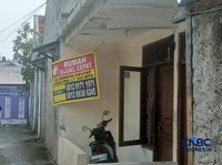 Suasana rumah dijual di wilayah kota Tangerang Selatan, Senin (11/5/2026). (CNBC Indonesia/Ferry Sandi)