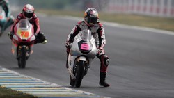 Hasil Moto3 Catalunya 2026: Start dari Posisi 20, Veda Pratama Finis Ke-8