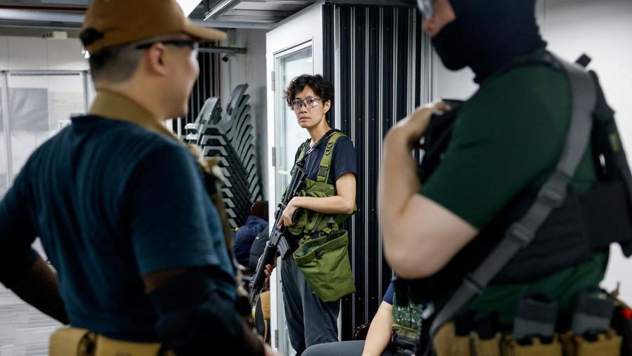 Warga sipil di Taiwan semakin gencar mengikuti pelatihan bela diri. Fenomena ini terjadi di tengah sorotan terhadap pertemuan Presiden AS Donald Trump dan Presiden China Xi Jinping. (REUTERS/Ann Wang)