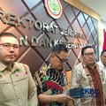 Direktur Jenderal Peternakan dan Kesehatan Hewan (PKH) Kementan, Agung Suganda saat ditemui usai rapat di kantornya, Jakarta, Selasa (12/5/2026). (CNBC Indonesia/Martyasari Rizky)