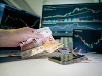 Ilustrasi SBN ritel. (Dok. Pexels)