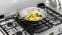 Wajan Stainless Bikin Masakan Nempel Terus? Ini Cara Pakai Biar Nggak Lengket 