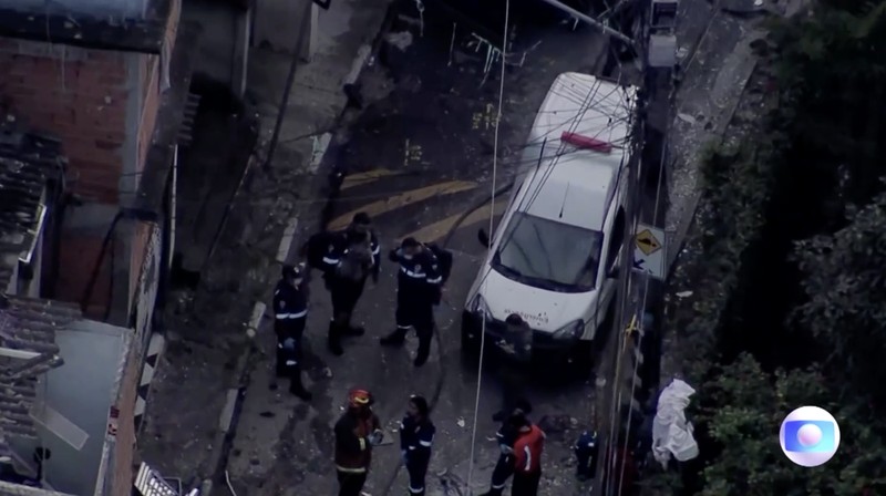 Kebakaran hebat yang diduga dipicu ledakan gas melanda kawasan permukiman di lingkungan Jaguare, Sao Paulo, Brasil, pada Senin (11/5/2026).