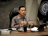 Menteri Koordinator Bidang Infrastruktur dan Pembangunan Kewilayahan, Agus Harimurti Yudhono (AHY) Rapat Terbatas Kabinet Merah Putih yang dipimpin langsung oleh Presiden Prabowo Subianto Senin (11/5) Sore. (Instagram/agusyudhoyono)