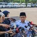 Menteri Koordinator Bidang Pemberdayaan Masyarakat Abdul Muhaimin Iskandar memberikan keterangan kepada wartawan di Istana Kepresidenan, Jakarta Pusat, Selasa (12/5/2026). (CNBC Indonesia/Emir Yanwardhana)