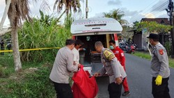 Sadisnya 4 Pria Gorok Teman hingga Wanita Tewas Ditabrak 3 Mobil