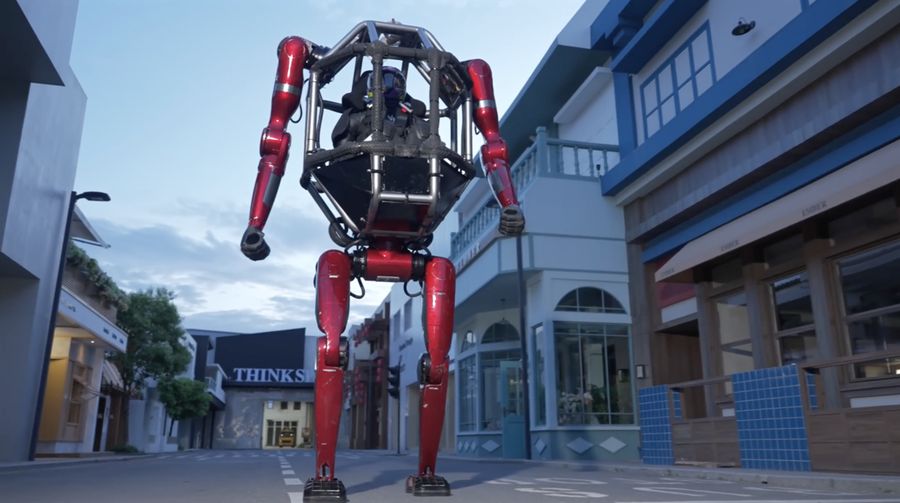 GD01merupakan robot mecha transformable berawak pertama di dunia yang siap diproduksi.