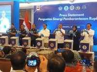 Konferensi Pers Pemusnahan Rupiah Palsu Hasil Klarifikasi Bank Indonesia di Jakarta, Rabu (13/5/2026). (CNBC Indonesia/Robertus Andrianto)
