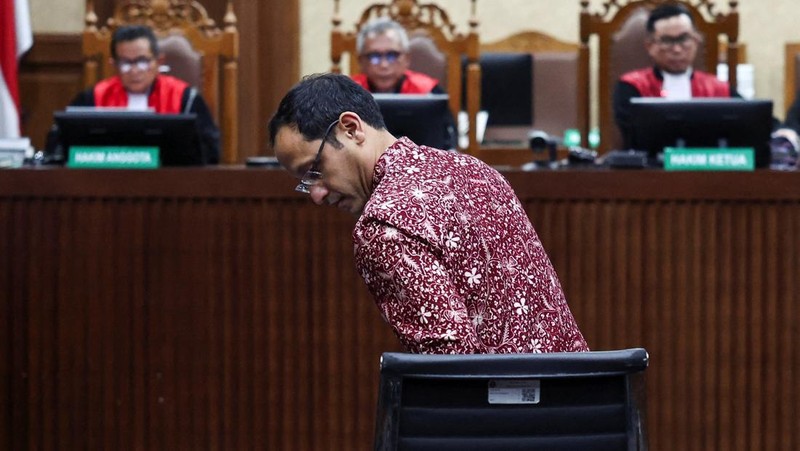 Mantan Menteri Pendidikan, Kebudayaan, Riset, dan Teknologi Nadiem Anwar Makarim dituntut hukuman 18 tahun penjara saat sidang lanjutan di Pengadilan Tipikor, Jakarta, Rabu (13/5/2026). Jaksa menyakini Nadiem bersalah dalam kasus dugaan tindak pidana