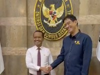 Menteri Bahlil Lahadalia bersama Menteri Keuangan Purbaya yudhi Sadewa rapat bersama  membahas mengenai Anggaran Kementerian ESDM 2027, Rabu (13/5/2026). (Tangkapan layar instagram @ESDM)