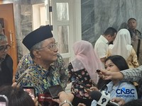 Menteri Pekerjaan Umum (PU) Dody Hanggodo saat ditemui wartawan di gedung DPR RI, Rabu (13/5/2026). (CNBC Indonesia/Chandra Dwi Pranata)
