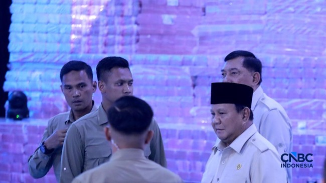 Prabowo Ungkap Keluhan Pengusaha: Mau Investasi Tunggu Izin 1-2 Tahun!