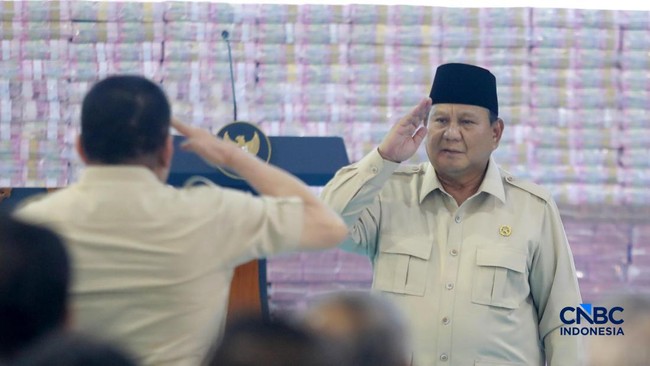Prabowo Janjikan Bangunkan Rumah Buat 8.900 Hakim
