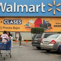 Raksasa ritel asal Amerika Serikat (AS), Walmart. (REUTERS/Henry Romero)